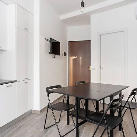 Modern And New Flat In Duomo Area Apartment Milan Luaran gambar
