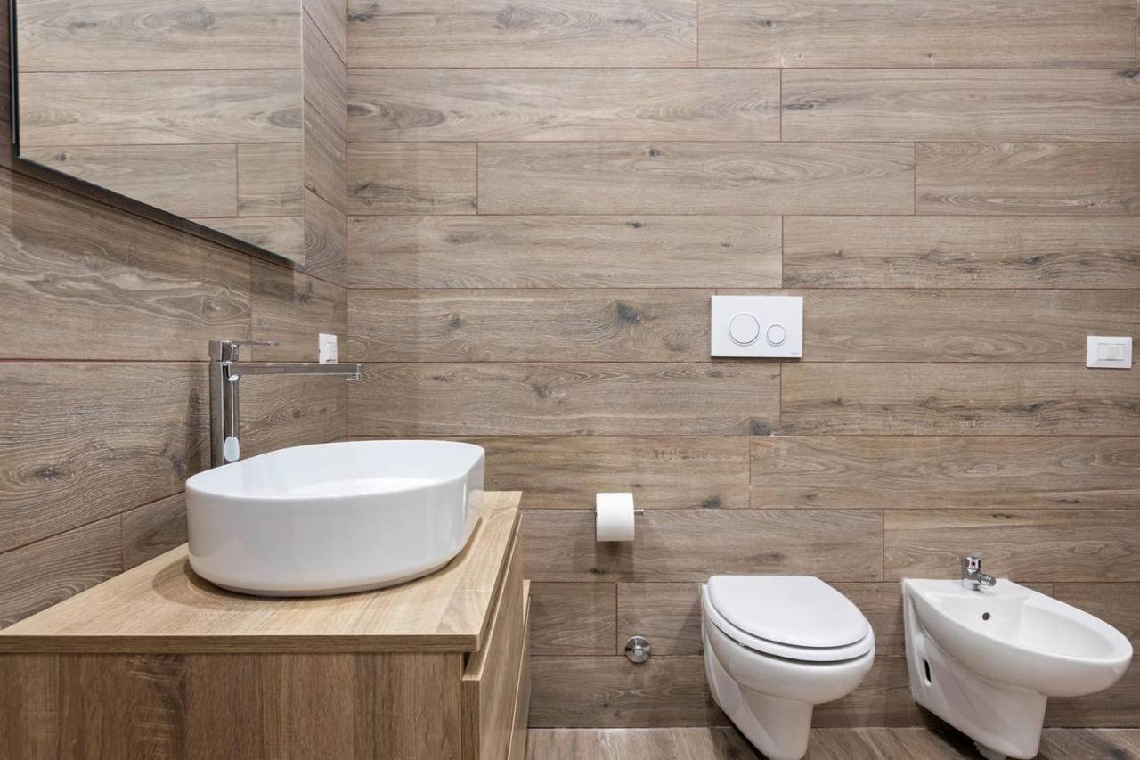 Modern And New Flat In Duomo Area Apartment Milan Luaran gambar