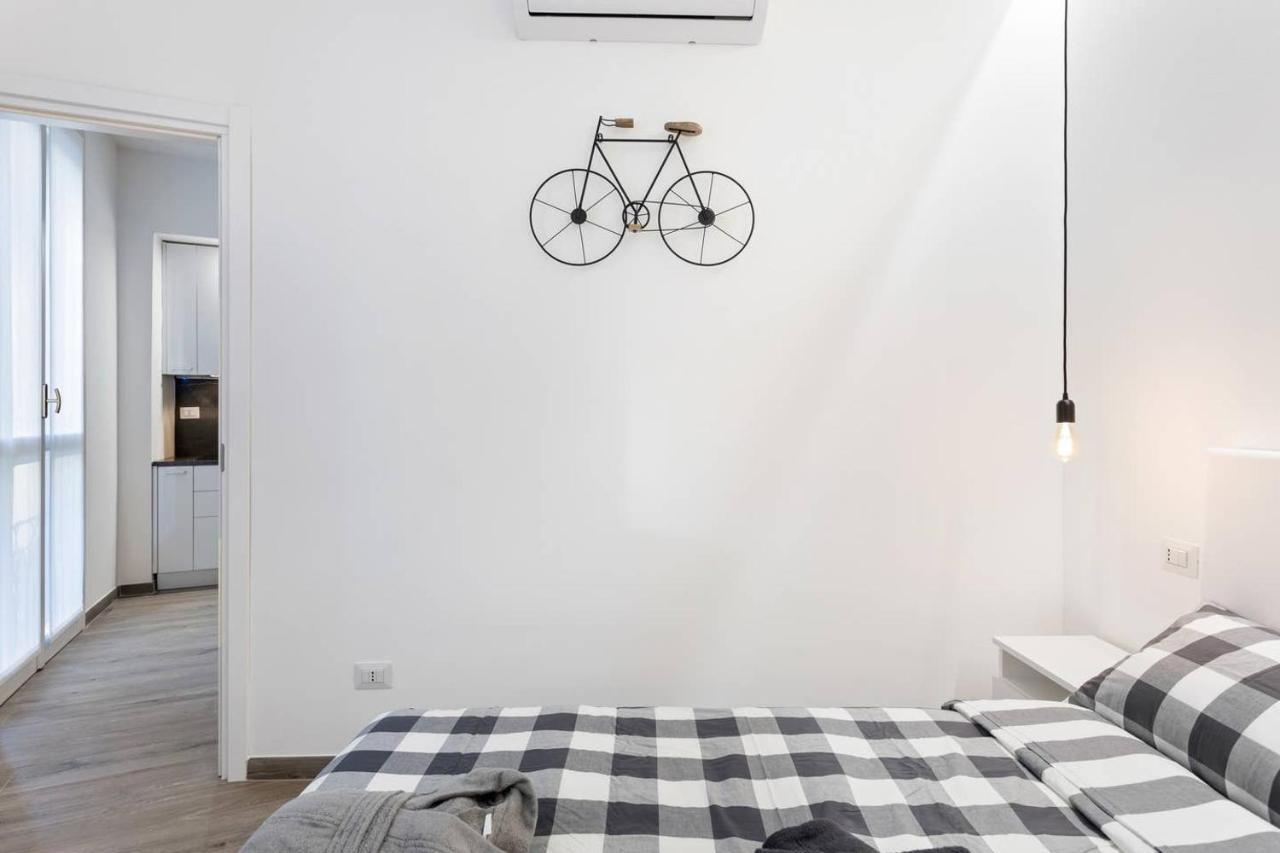 Modern And New Flat In Duomo Area Apartment Milan Luaran gambar