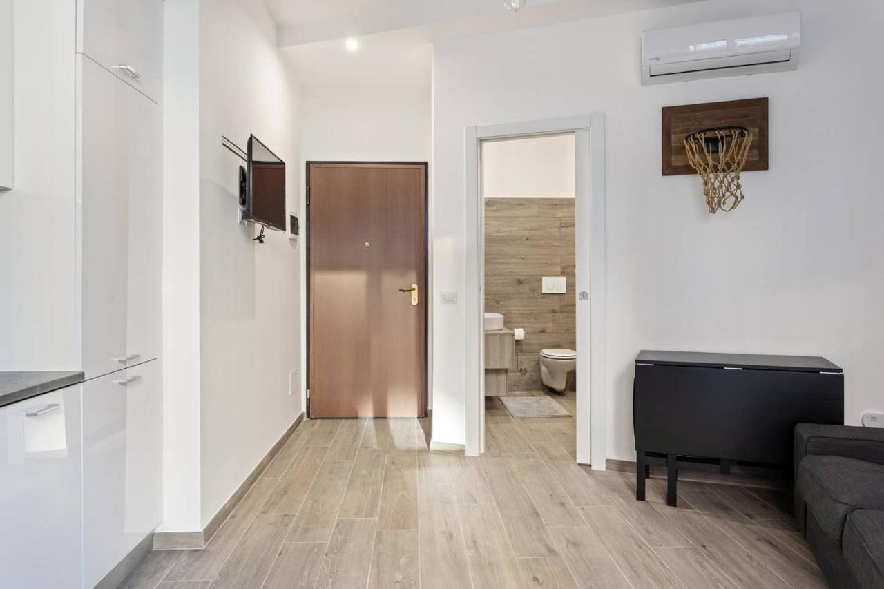 Modern And New Flat In Duomo Area Apartment Milan Luaran gambar