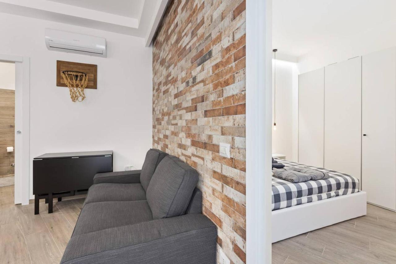 Modern And New Flat In Duomo Area Apartment Milan Luaran gambar